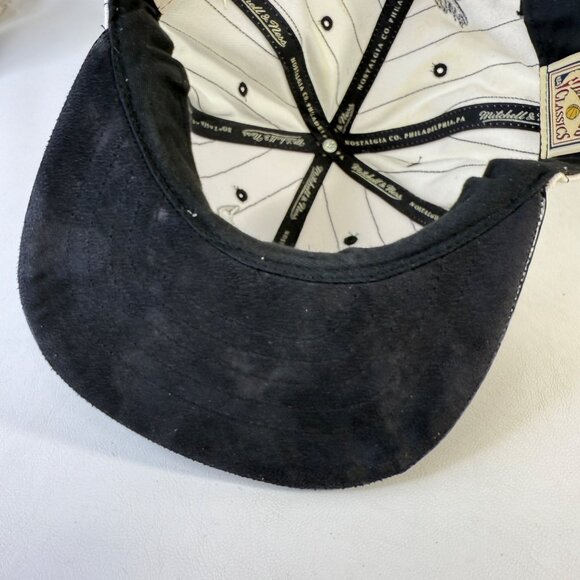 Mitchell & Ness Chicago Bulls Hat Pinstripe Croc Brim Hardwood Classics - Picture 8 of 11